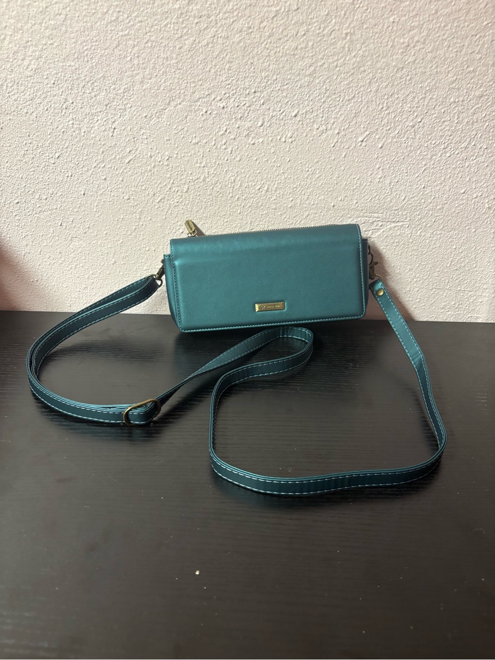 CaseMe Teal Green Crossbody Wallet Purse Adjustable Strap Gold Tone Hardware